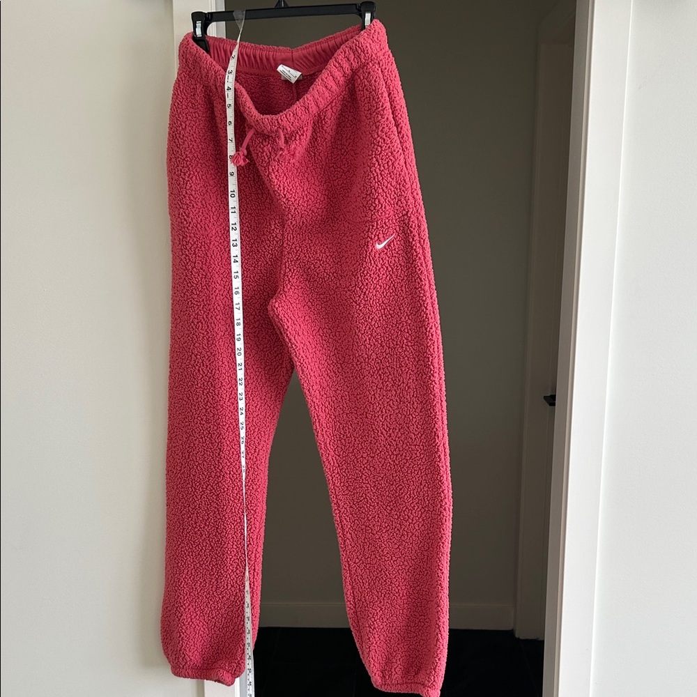 Nike plush sweatpants. Sherpa. Pink. Sz Medium.